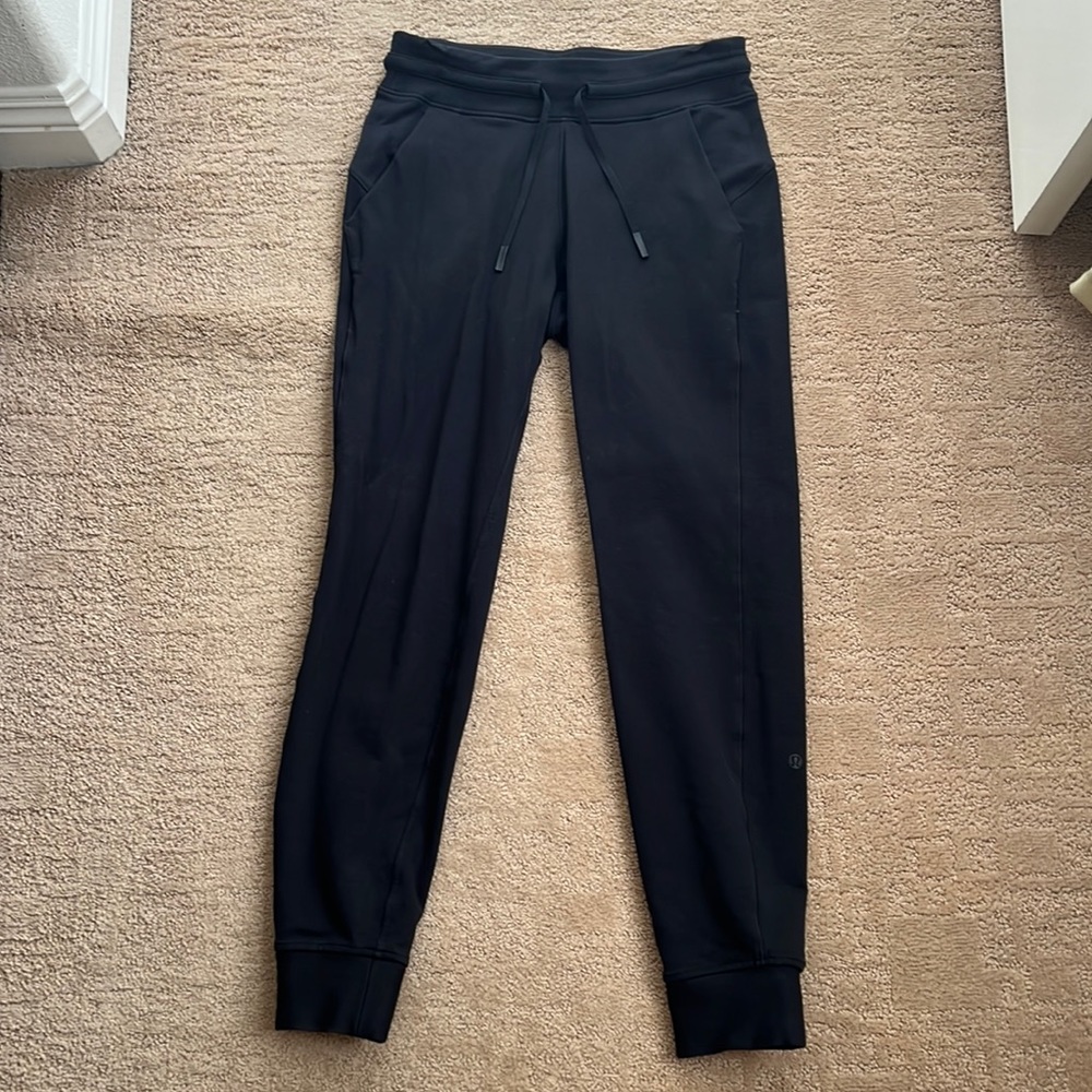 Black Lululemon size 6 cotton joggers